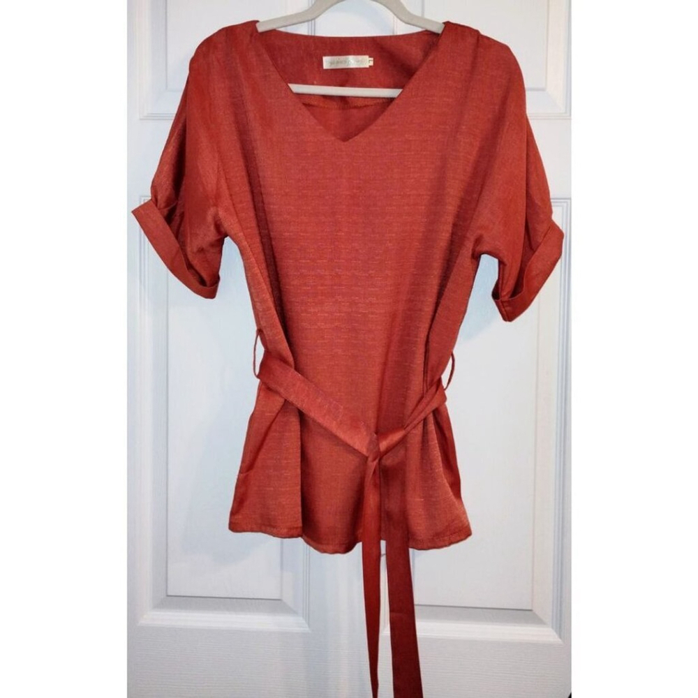 Yi Han Fu Shi Rust-Colored Linen Top (Large)
